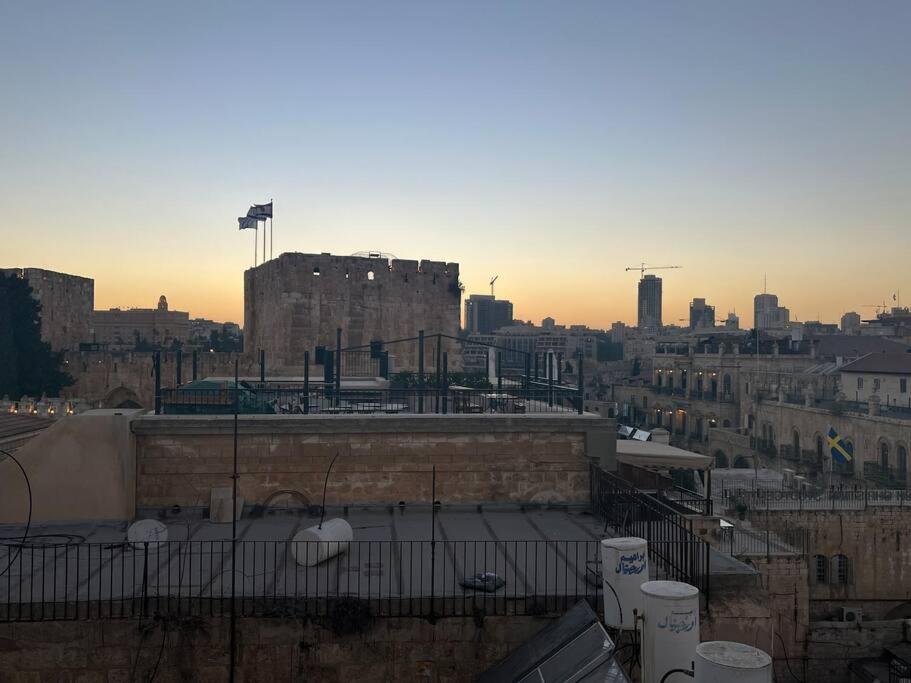 Very Nice Apartment With View Of All The Old City Yerusalem Bagian luar foto