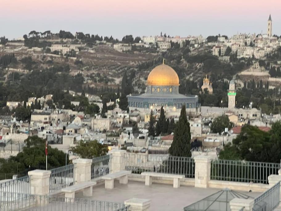 Very Nice Apartment With View Of All The Old City Yerusalem Bagian luar foto